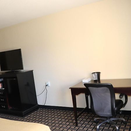 Econo Lodge Inn&Suites Wisconsin Dells Exterior foto
